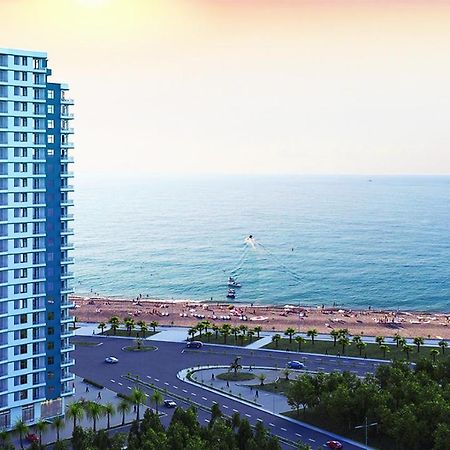 Apartamento Beautiful Horizon First Line Batumi Exterior foto