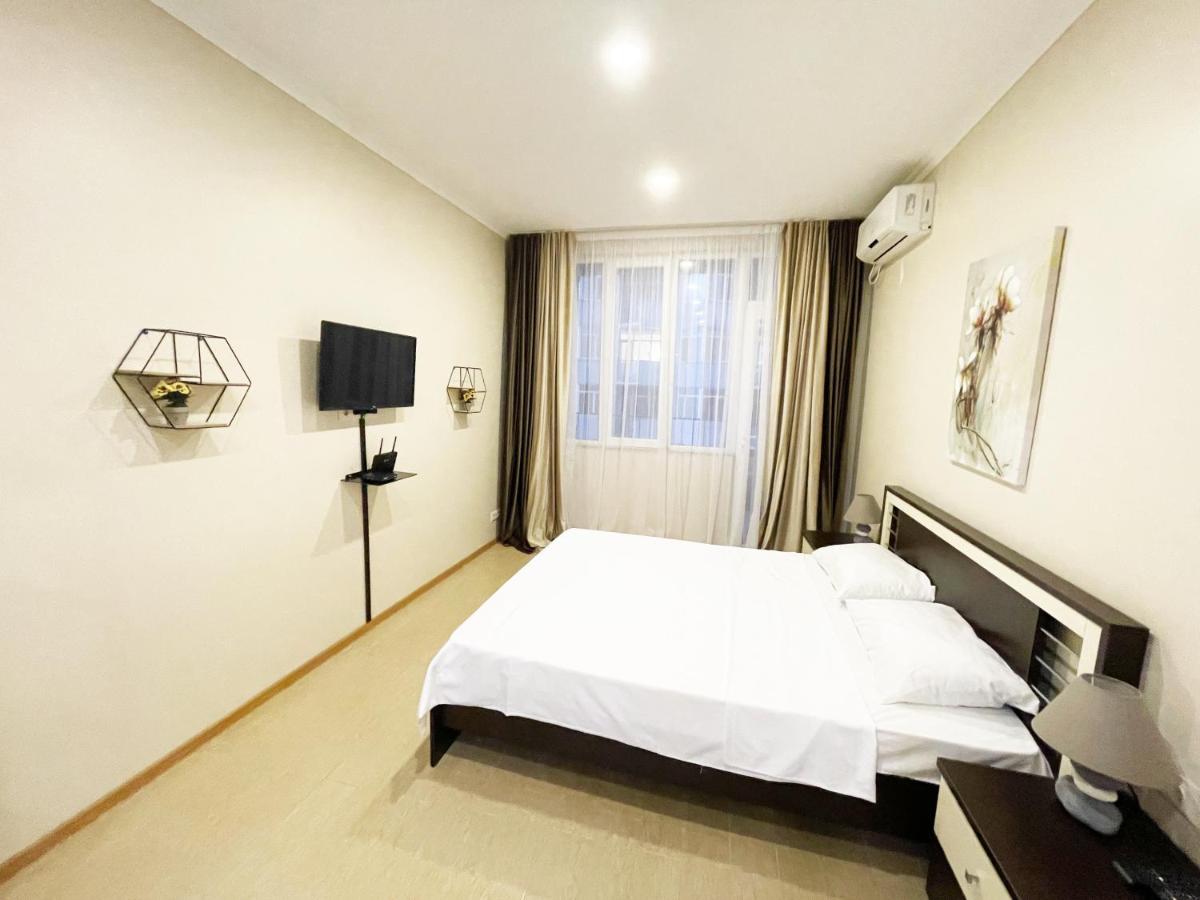 Apartamento Beautiful Horizon First Line Batumi Exterior foto