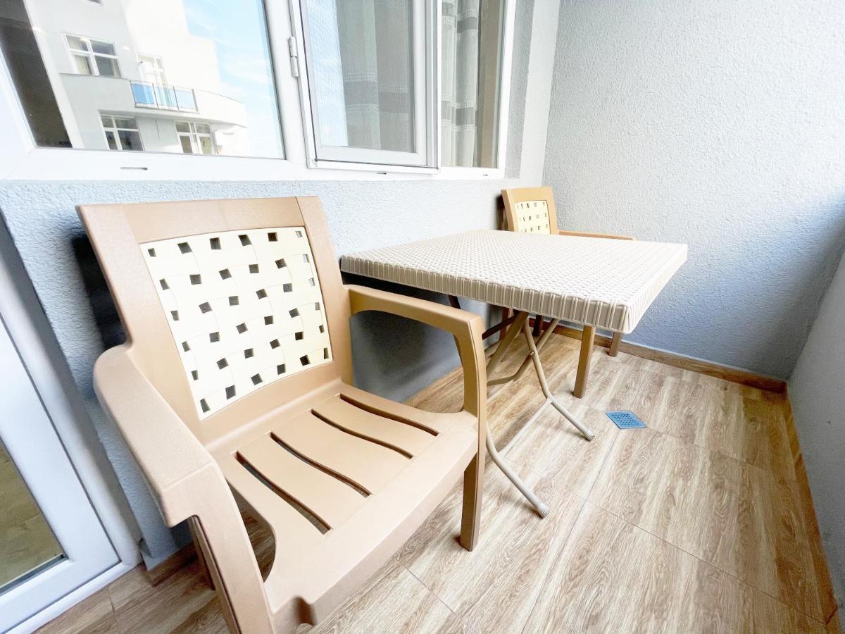 Apartamento Beautiful Horizon First Line Batumi Exterior foto